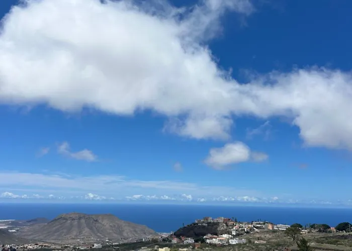 La Vista Al Mar